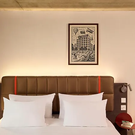 Hotel - Handwritten Collection