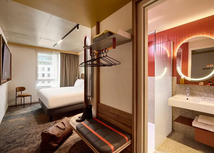 Hotel - Handwritten Collection