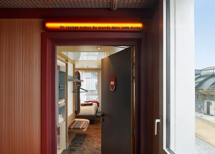 Hotel - Handwritten Collection